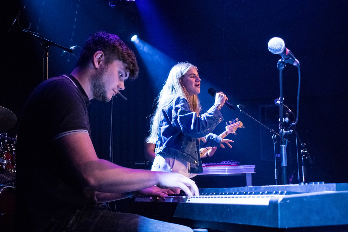 Kunst & Multimedia tweet media