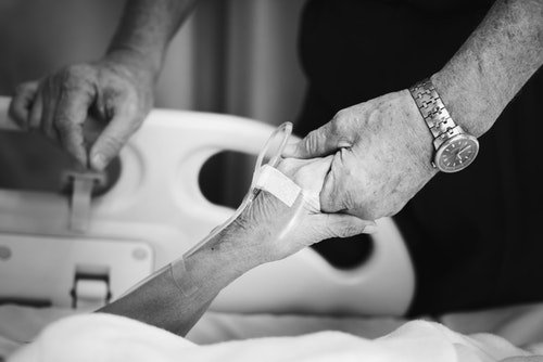 INN_LifeScience's tweet photo. EarlySense Tackles Patient Vitals in Real Time with Sensor https://t.co/XuUcU8Lf00 @EarlySense_Ltd #MedicalDevice #CFCM #ContinuousMonitoring https://t.co/9E5T56eAGg