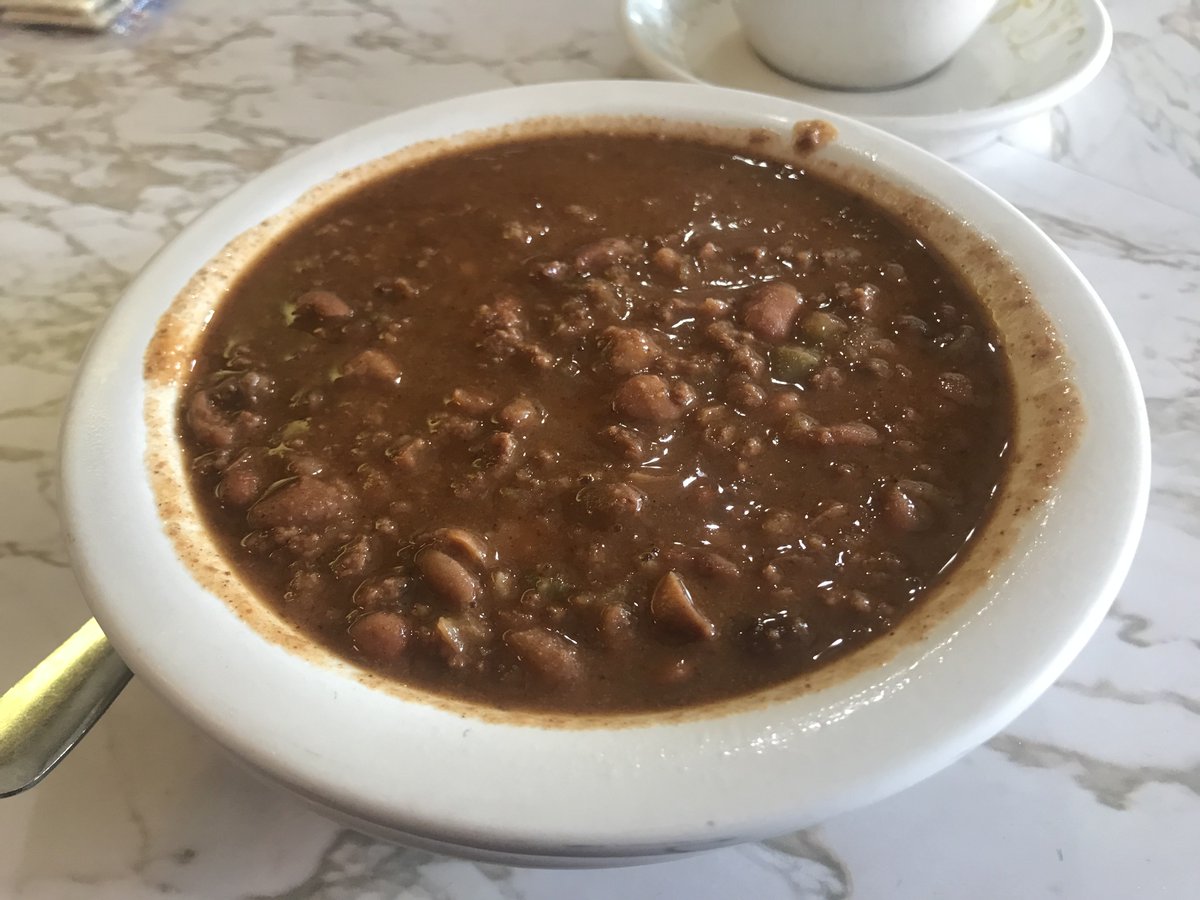 GreaseFreak's tweet photo. Chili for one. Golden House Restaurant, Uptown. https://t.co/mmqKtFJNF6