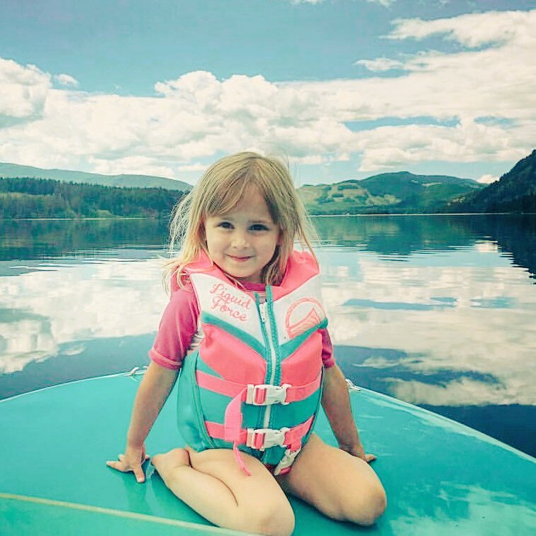 Willow-Toni-JⱤ Mαԃԃιҽ-ρσρρყ Cheryl Topaz Blossom (@willowtopazb) on Twitter photo 