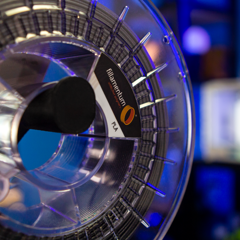 MatterHackers's tweet image. The Fillamentum #Vertigo series #3dprints extremely easy, and #layerlines almost disappear without any post-processing leaving your print looking amazing. See all the Fillamentum filament here: matterhackers.com/store/c/fillam…