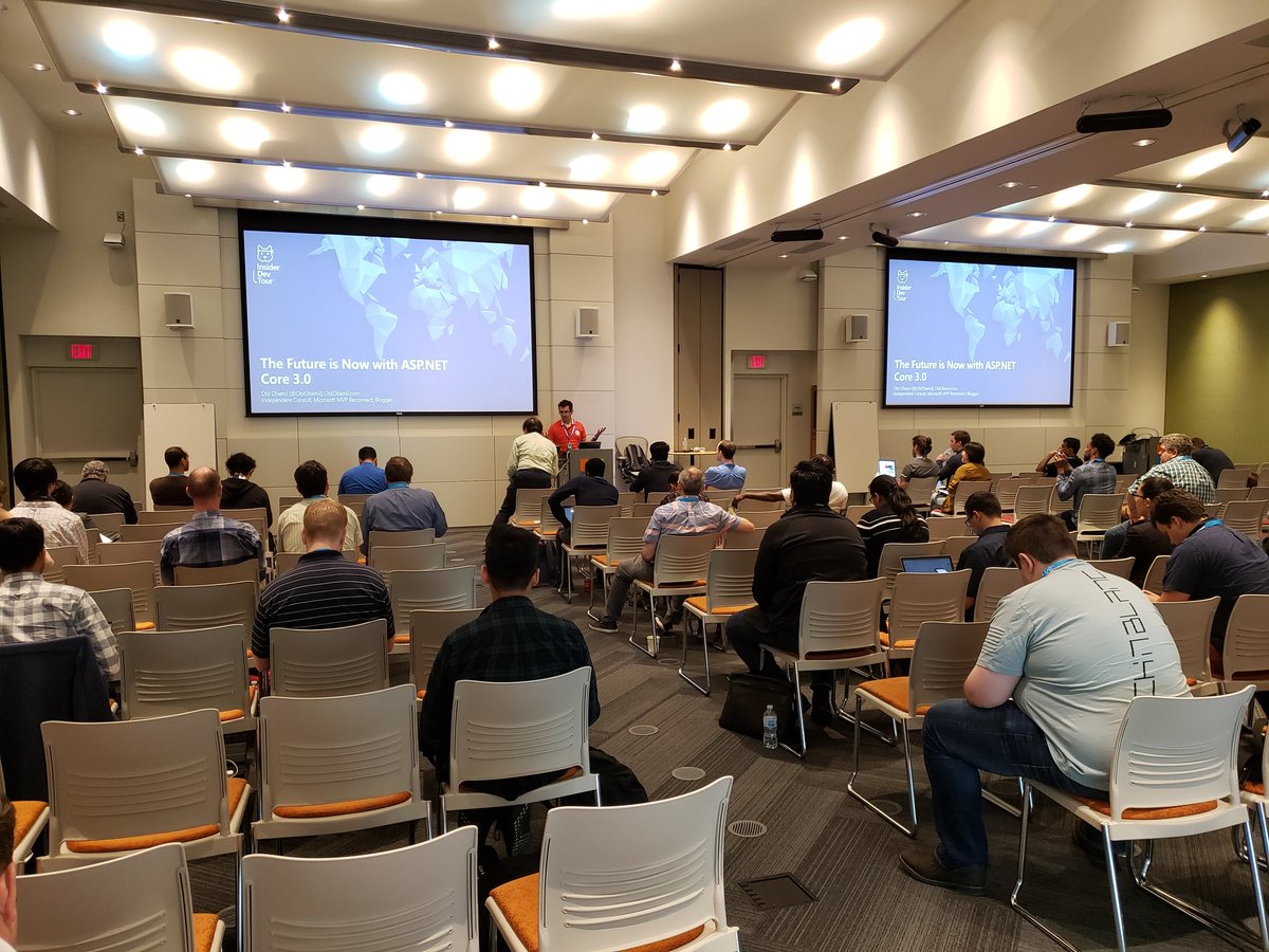 ehsaneskandarim's tweet image. At @msdevCA @ObiOberoi started talking #aspnetCore in #InsiderDevTour Toronto building modern interactive #Blazor web app.