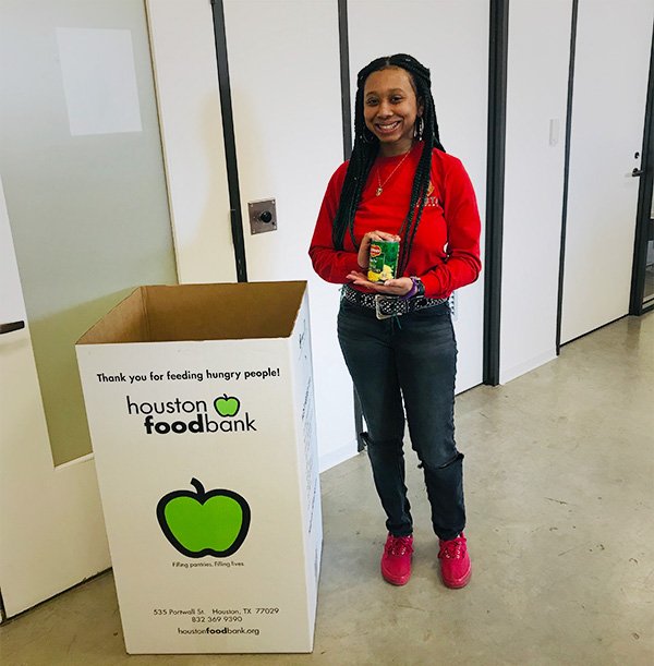 VistaEnergy's tweet photo. Our June food drive is in full swing at Vista Energy! Everyday our team is bringing in more food to help families in the Houston area this summer. 
You can help too by donating at https://t.co/aD1f64rrLN

#givingback #fooddrive #helpingothers https://t.co/cJNbkiqn4I