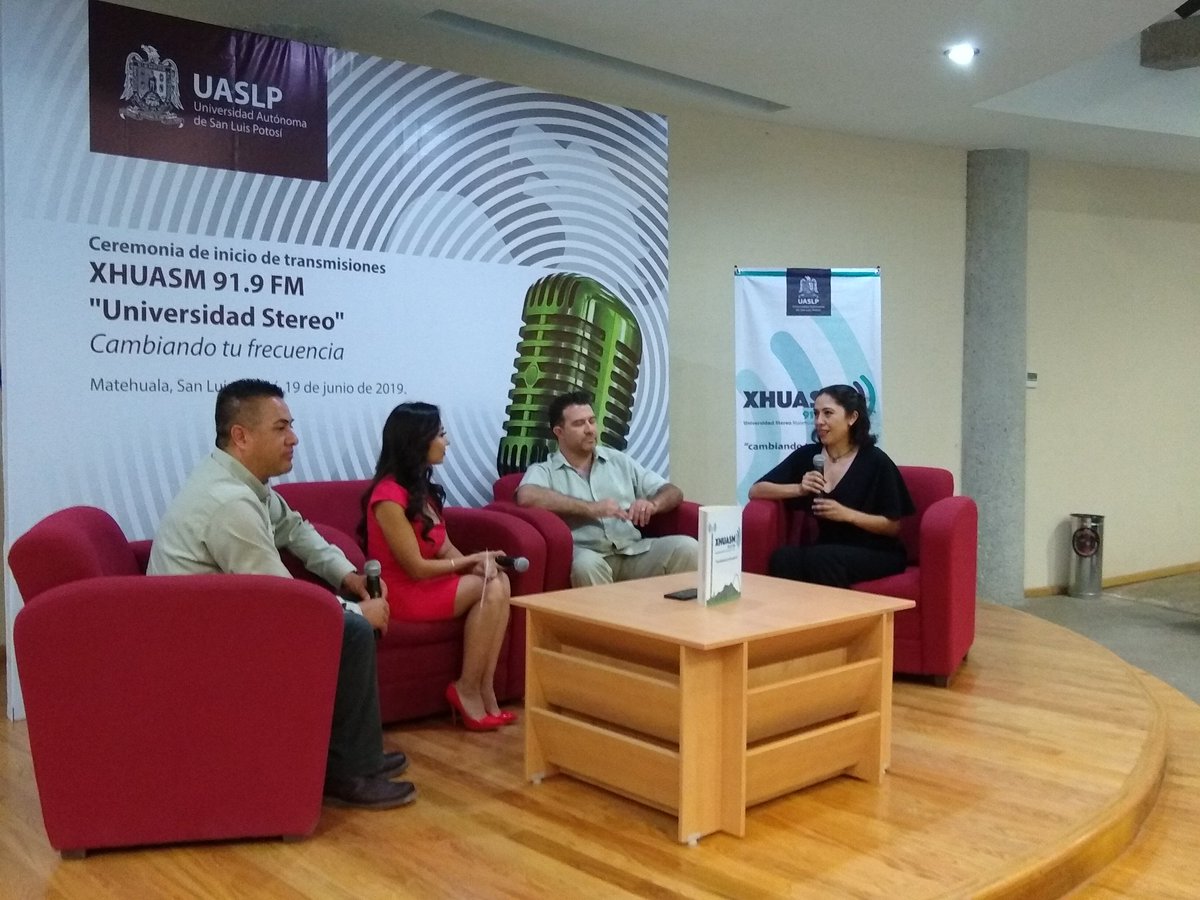 radiotvuaslp's tweet photo. Gracias al Programa Especial de la #DRTVUASLP con motivo de la apertura de la estación de #UniversidadStereo pudimos conocer mejor el entorno del @COARAoficial por medio de los testimonios de su gente que colabora para dar vida a esta nueva estación desde Matehuala, SLP
🌄🌵🗣️🎙️ https://t.co/nCC8AzfWVT