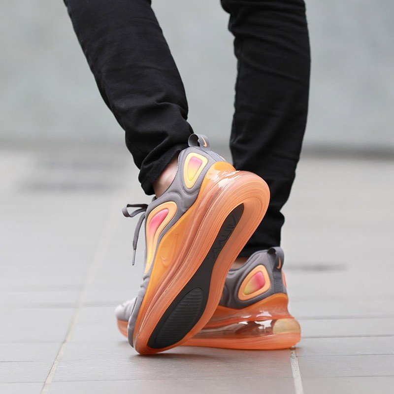 nike air max 720 fuel orange