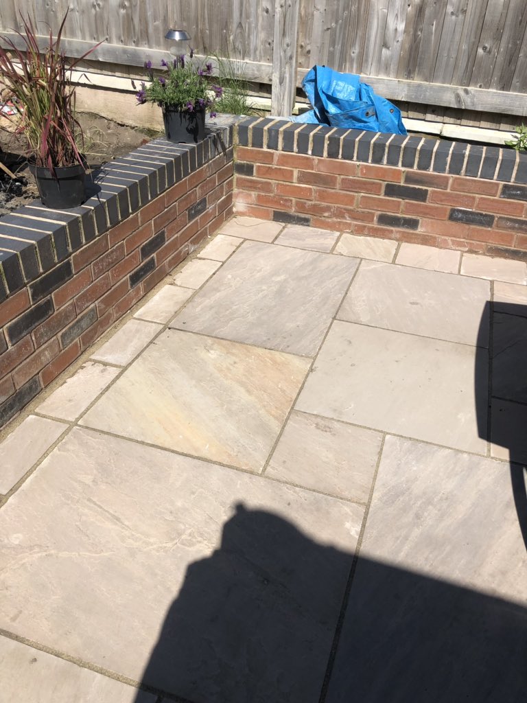JointTec's tweet photo. JointTec Golden granite used today on a patio in the Wirral.
Another satisfied customer👍 https://t.co/d2si4mTCye
