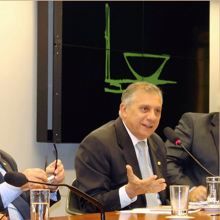 JoseAirtonPT's tweet photo. Municípios brasileiros terão incremento no orçamento de R$ 5,6 bilhões, graças a aprovação do relatório que amplia o repasse de recursos da União aos municípios brasileiros, aumentando em 1% os repasses, provenientes da a arrecadação do Imposto de Renda e do (IPI) ao FPM. #PEC391 https://t.co/GyJbcHCnAE