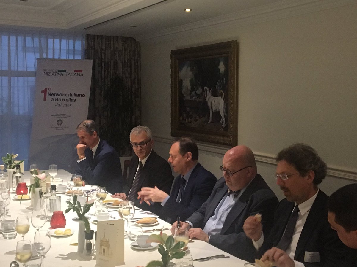 GiiBruxelles's tweet photo. In corso l’incontro tra i Membri del @GiiBruxelles e il Direttore Generale @ViolaRoberto #DGCONNECT @EuropeanCommiss per parlare di sviluppo #retidigitali #DESI #Industria40 #digitaldivide #cybersecurity @albertomazzola1 @zangrandi https://t.co/oRAAeFbVtM