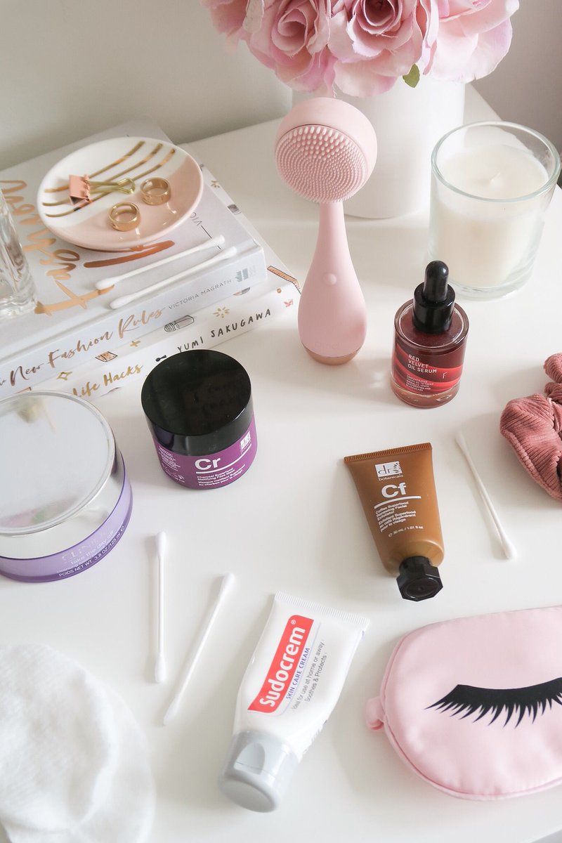 itslaurenvic's tweet image. *contains gifted items 

Take a look at my summer evening skincare routine! 

buff.ly/2XiUZbr

@sotonbloggers @allthoseblogs #SmallBloggers_RT #bloggerstribe