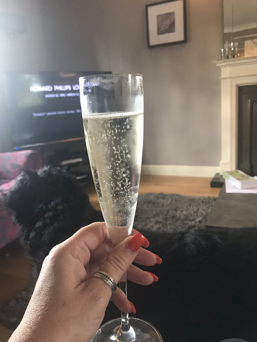 Hattiebootweets's tweet image. Is it bad that my meal of the day is prosecco?