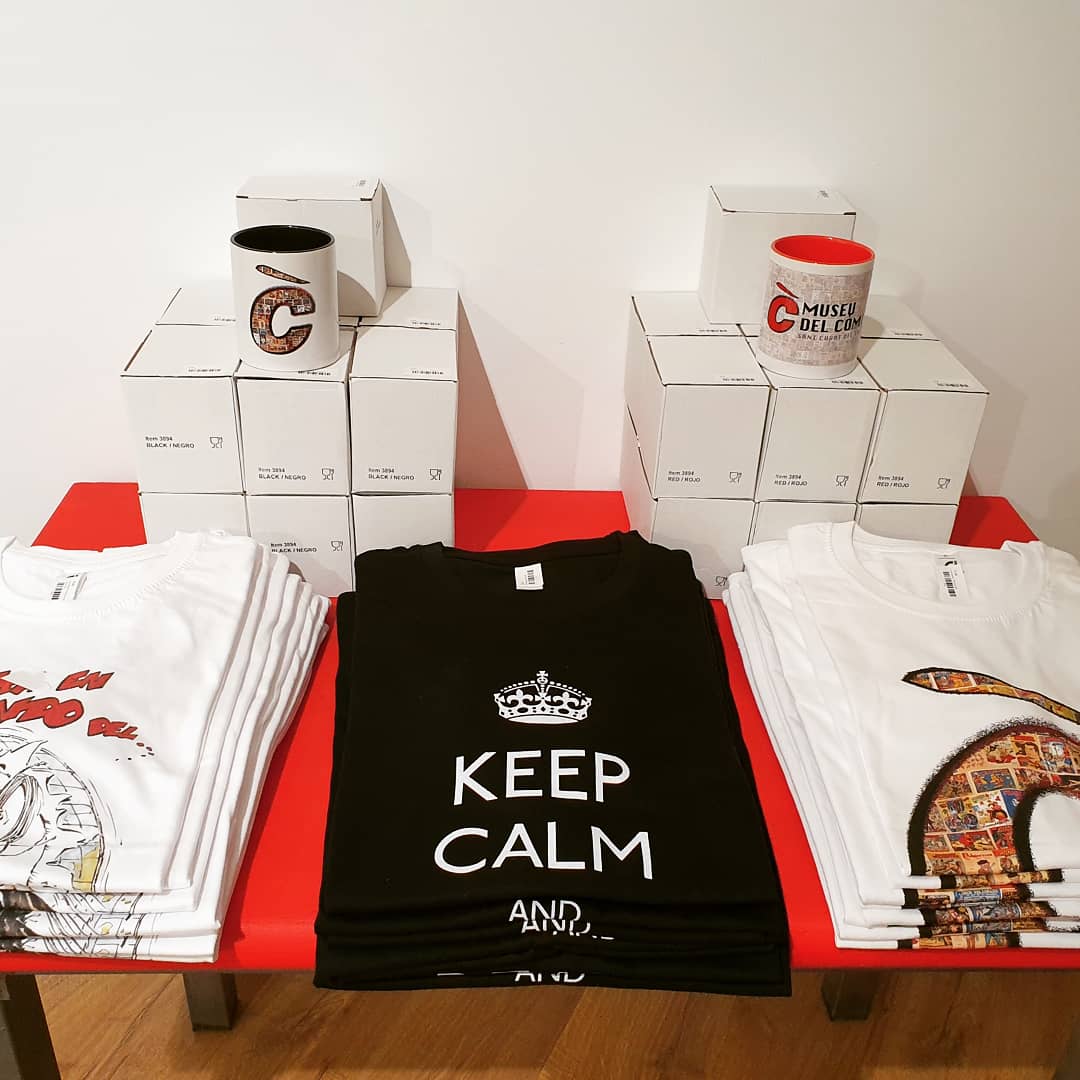 comic_del's tweet photo. A partir de hoy también tenemos merchandising del museo en nuestra tienda (además de libros) #comic #merchandising #chulisimo https://t.co/2Qyq5KOI9j
