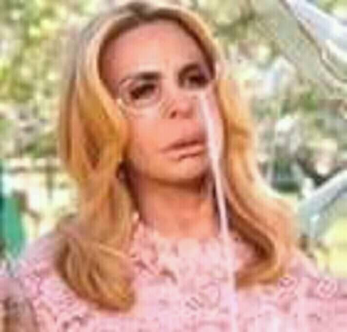 Z_eros_0's tweet photo. VOTOS RÁPIDOS 💛💛💛

- dê RT e FAV nesse tweet
- comente CINCO vezes
- não use símbolos ou números
- dê rt em pelo menos DEZ respostas

My #TeenChoice for #ChoiceSongFemaleArtist is "Never Really Over" by @katyperry https://t.co/8GoKdBIst7