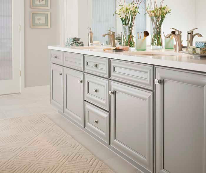 KSSDenver's tweet photo. Kemper Cabinets – Gray Bathroom Cabinets, Transitional Design Style: "Spa-ahhhh... Room for 2, but you'd rather not share! The soothing tones of gray cabinets in Maple Cloud finish paired w/ white offer serenity tempered w/ glam, for a bath that truly does take you away." 💫 https://t.co/sIqeXFML9J