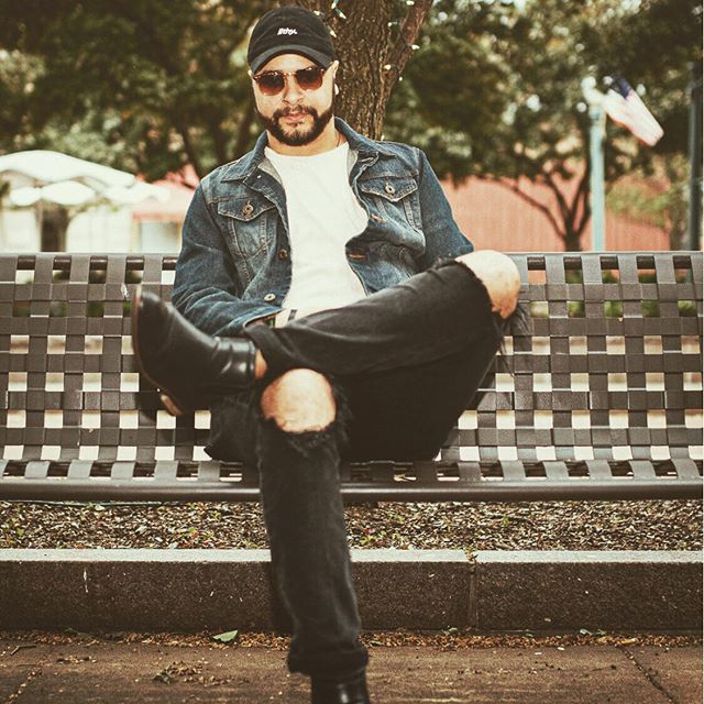 carteriff's tweet photo. The look you give when someone says “smile, it doesn’t hurt that bad.” 😑
•
•
•
 @nd2462 📷
•
•
 #parkbenchseries #drummer #nocluewhatimthinking #parkbenchporn #iff #ifightfail https://t.co/qVQDrFTXKR