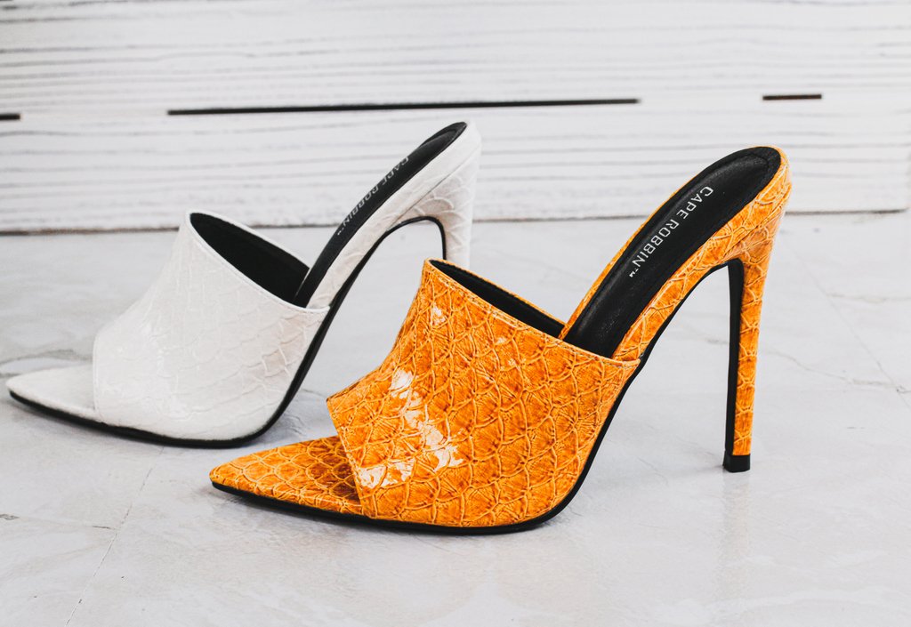 Flashyboxinc's tweet photo. Exist LOUDLY 🌻 Red, black, white or yellow? Pick your favorite color on our website now!
Style: CROCODILE TEARS
Where to buy: https://t.co/ACJufAdmE9
.
.
.
.
.
.

 #style #ootd #love #instagood #instafashion #beautiful #fashionblogger #photooftheday #fashionista https://t.co/lpMV4D6m3c