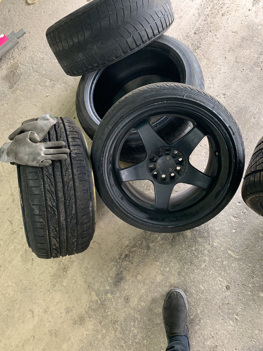 HometownZero36's tweet photo. Does anyone else play with tires for fun? No? Cool. https://t.co/ds7bshI7Db