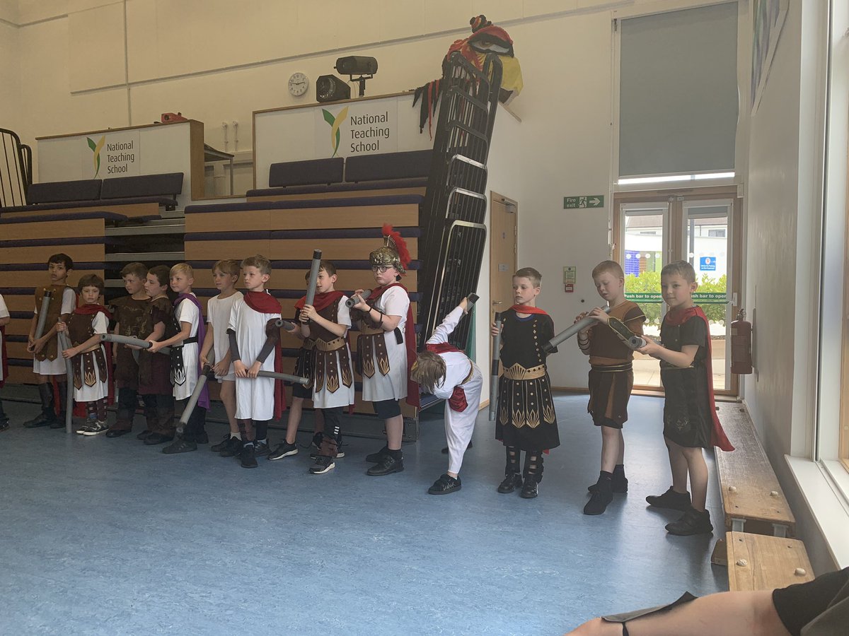 HighViewPlym's tweet photo. We would like to say one last thank you to the @RomanTours team for their spectacular workshops today. The children were so engaged and loved every activity. They particularly enjoyed learning many new facts and seeing the range of fantastic artefacts. #romansrule https://t.co/oplicdYYmu