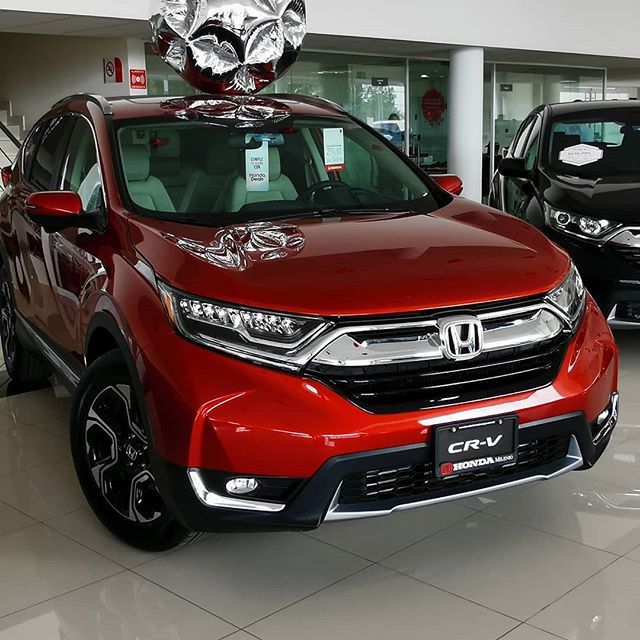 HondaDurango's tweet photo. Potencia y desempeño distinguen a la SUV favorita de México #incomparableCRV https://t.co/oXKkpTW42t