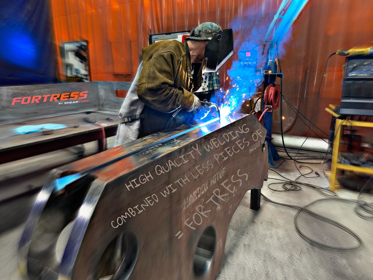 _ShearCore's tweet photo. What makes a Fortress? Less pieces of high quality steel combined with high quality welds. #fortress #byshearcore #shearcore #divisionofexodusmachines #familyfounded #familyowned #newworldstandard #fortressshears #scraplife #recycling #demolition #wisconsin #demo #scrapmetal https://t.co/PPsWsKCkNU