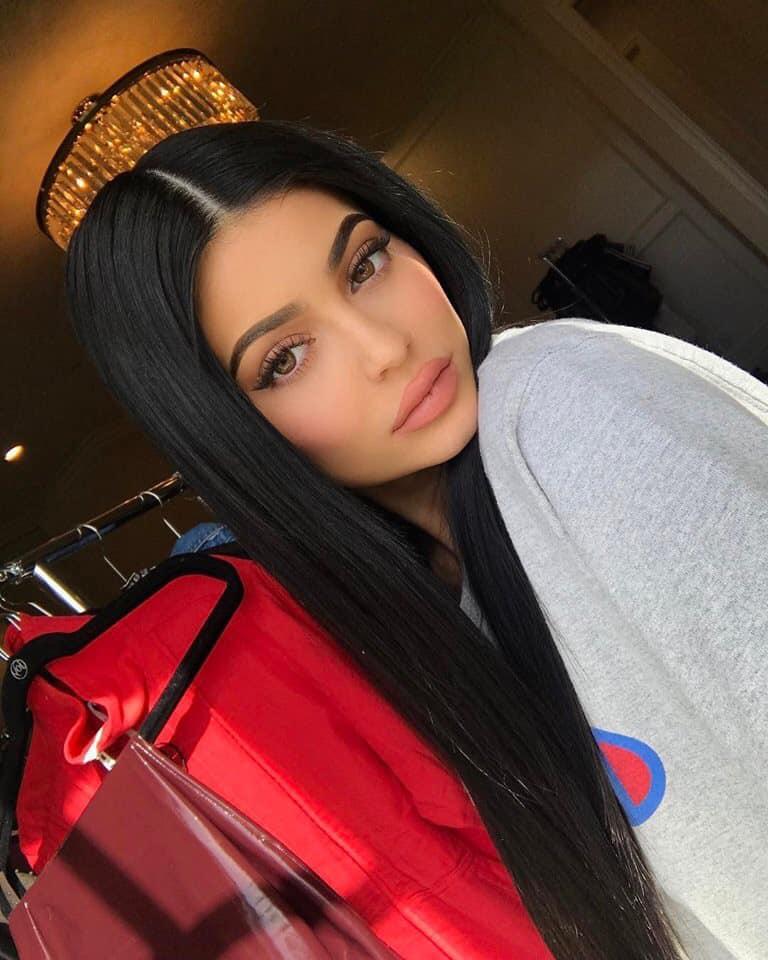 KylieJennerEc tweet picture