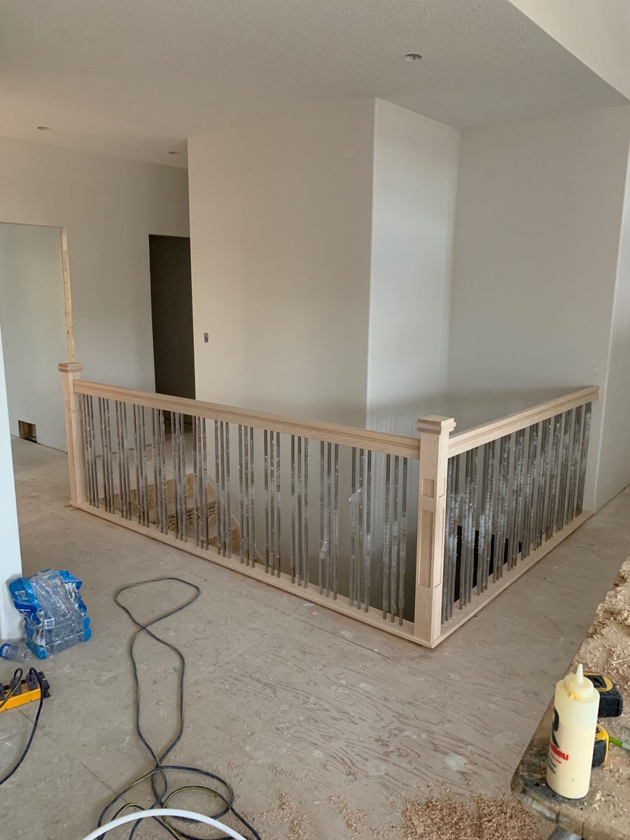 specialties_inc's tweet image. New home build with metal and wood. Square Stainless spindles in a grouping of 3.  Gives a clean and modern look.  Give Knight Specialties a call today 780-809-1225.  #YEG #Customrailing #customstairs #YEGhomes #renovationfind #finishing #interior 🇨🇦