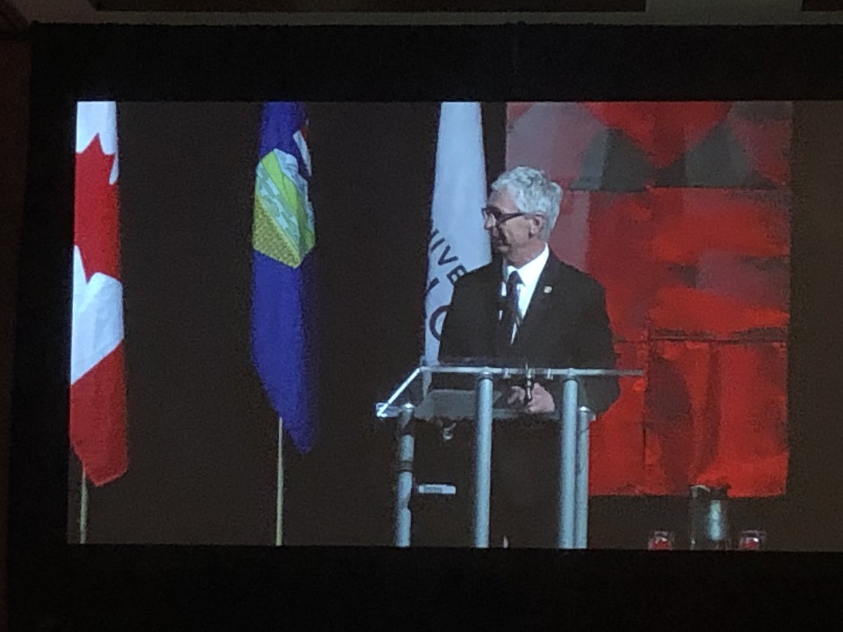ColleenPound's tweet photo. Thank you @SandipLalli @CalgaryChamber @JimDewald @haskayneschool @UCalgary for hosting us at the #DBLA distinguished business leader award, honouring #MikeCulbert, Chair @petronasca focused on #ethicalleadership @CalgFoundation https://t.co/58VAPoEPSu