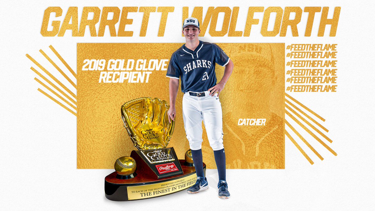 Wolforth Collects @ABCA1945/@RawlingsSports Gold Glove Award - That's ✌️ straight years for the Sharks!

📖: bit.ly/2XWt1zo 

#FeedTheFlame🔥
#PrepareToDominate🦈