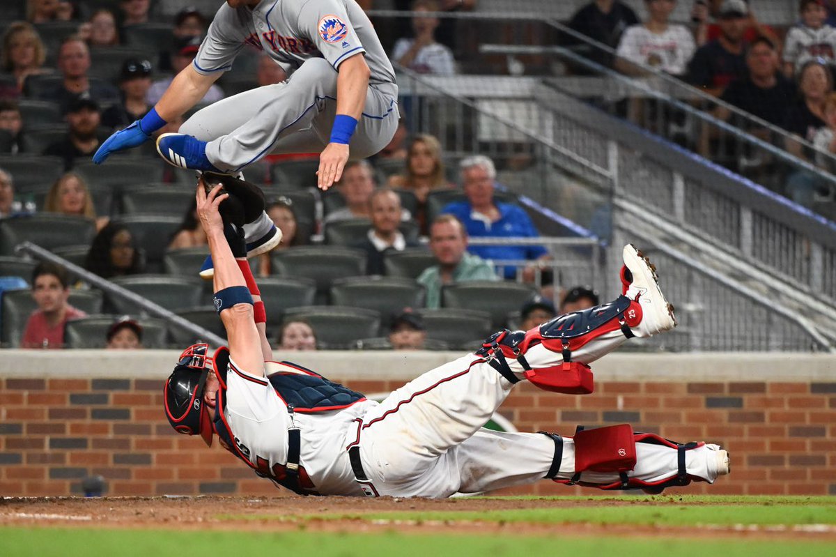 Braves's tweet photo. Got’em!

#ChopOn https://t.co/XIFptwvdaY