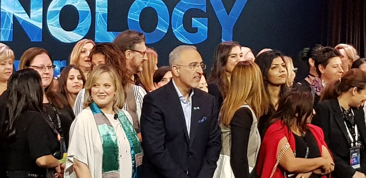 StephCapiez's tweet photo. A few pics from today's Women Leaders in Tech conference at #HPEDiscover 

#WeAreHPE #AI #HPEIoT #Grenoble #HPE #HPEDiscover @HPE_FR @rase_phil @HPE_Discover @grenoblealps 
@kitkatpena @laurenroseball @bharathsudar @KlaudiaBrykajlo https://t.co/85s4BnXnC0
