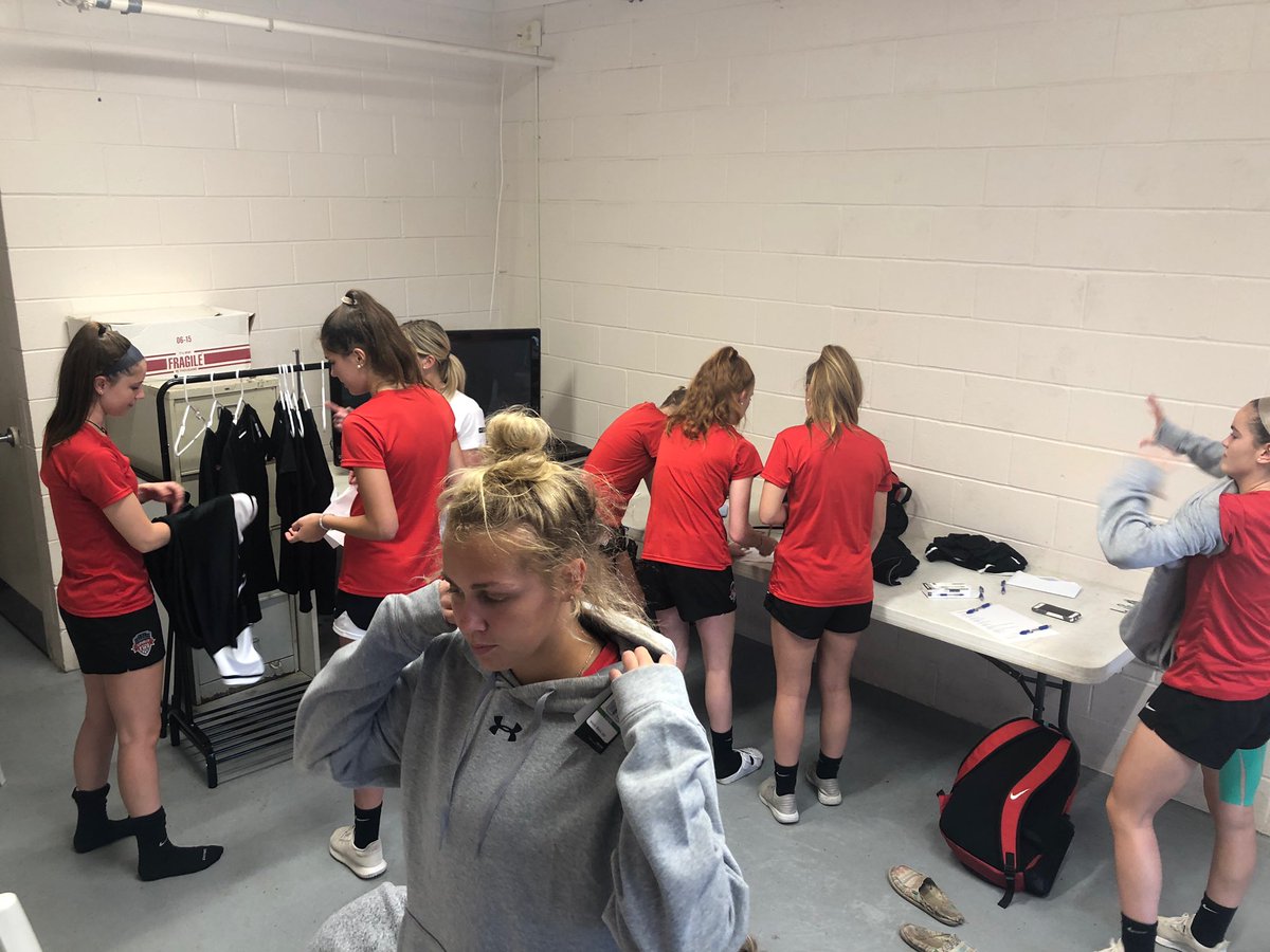 armourgirlsDA's tweet image. Making sure the new gear fits just right! #developmentacademy #armourgirlsda