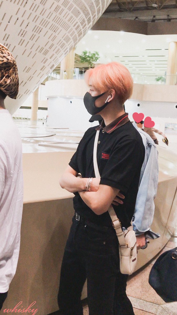 bambam_yani's tweet photo. คาร์เทียไม่เคยห่าง คนข้างๆ ก็เช่นกัน❤️💜
¯`°.•°•.★* *★ .•°•.°´¯ ¯`°.•°•.★* *★
#MarkBam #MTBB #MTBBSTORY https://t.co/6JTxw7pquy