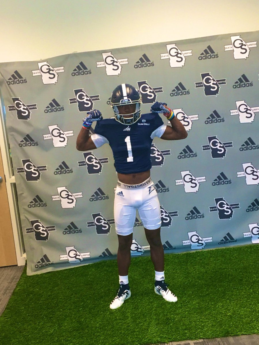 la_wester's tweet photo. Great unofficial at Georgia southern 🕺🏽💯@Coach_Dodge @PalmettoFBall @AdrianMcphers5 @cucci_pat https://t.co/IEGITNjlGi