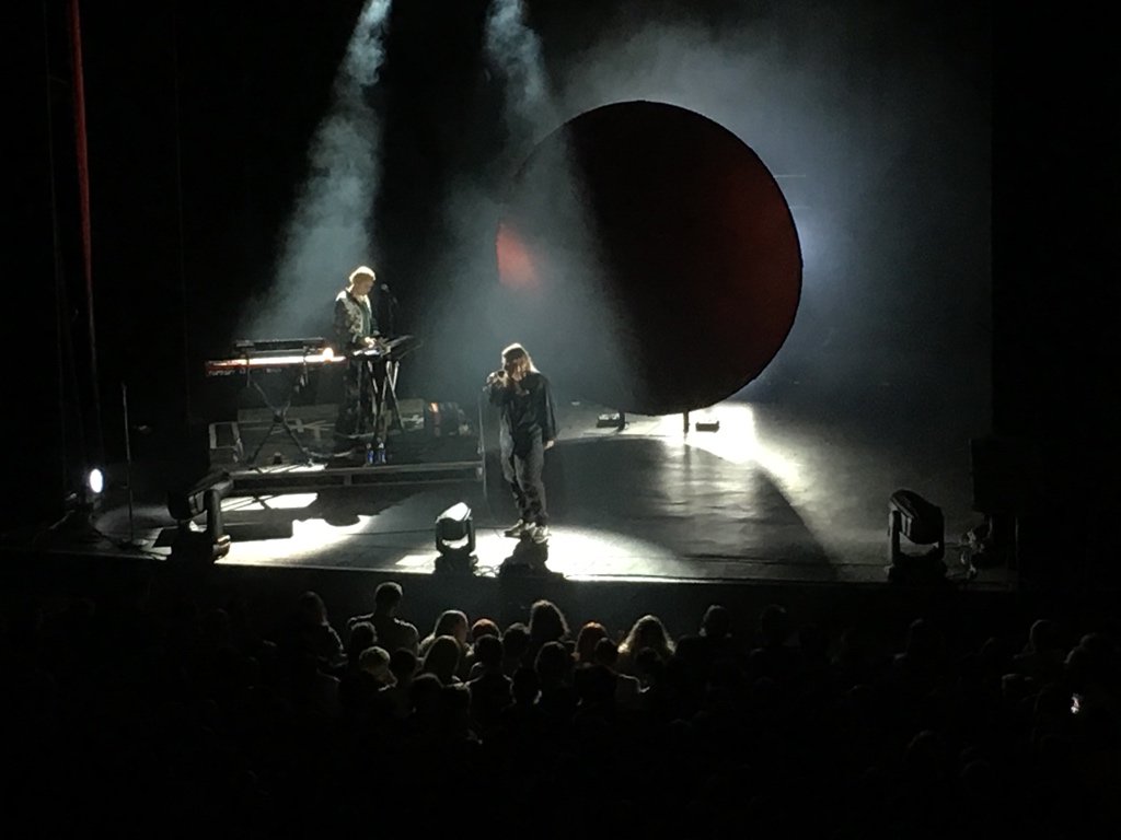 freshnet's tweet image. Brave, adventurous new album from @katetempest being performed in its entirety tonight… Loads of space+subtlety: arrangements so much stronger live than the earlier songs in the set. #Firesmoke in particular is sensational. Great lighting/staging too… #TheBookOfTrapsAndLessons