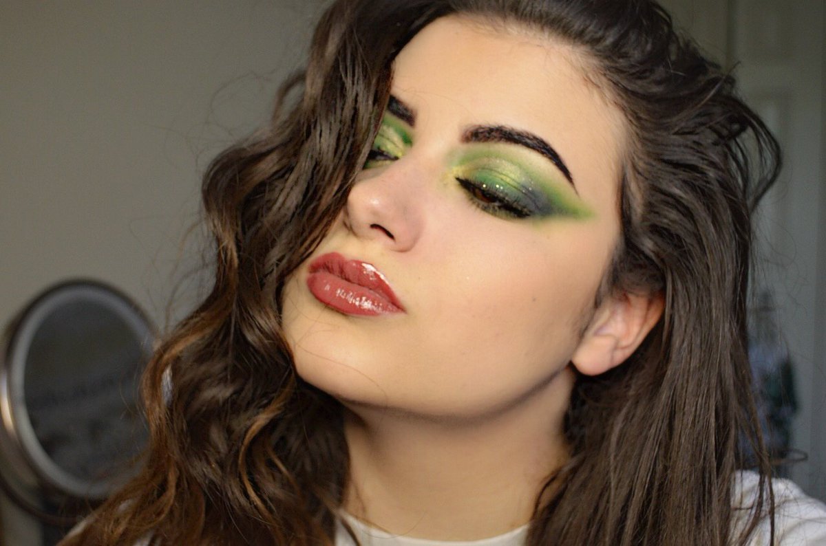 glamwithabi's tweet photo. @makeupbymyke @norvina1 @ABHcosmetics Ahhhh you’re the best!!! @norvina1 @makeupbymyke ig: @glamwithabi https://t.co/4yNgkBpI2X