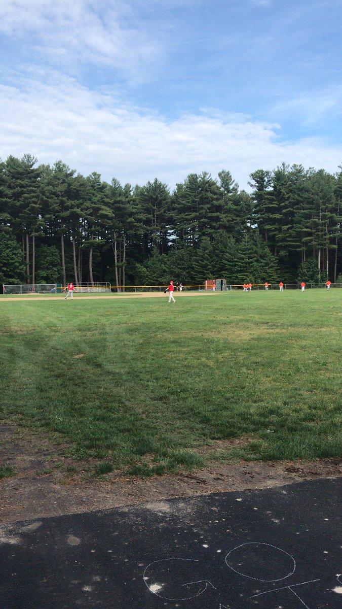 BLLBaseball's tweet image. Great weather for playing or watching a ballgame tonight!
There are 6 games around town.  Check the website to see what’s around town.  billericalittleleague.org