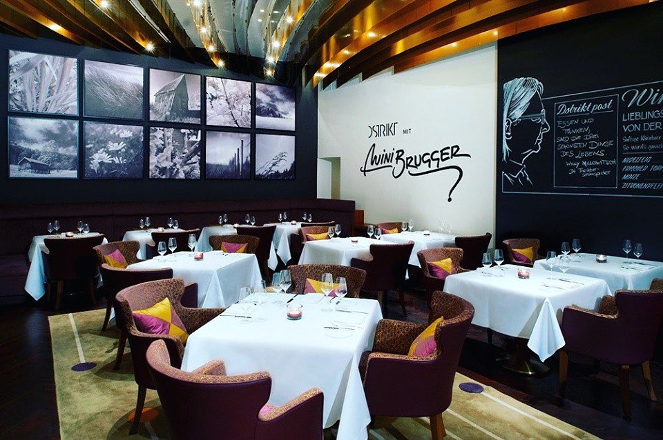 PSAHotelDesign's tweet photo. #RitzCarltonVienna #elegant and contemporary gastronomy #cozy ambiance #luxuryinteriordesign #luxurious retreat #iconic Ring Boulevard #awarded dining destination #psa #petersilling https://t.co/yWRPSyMPst https://t.co/EngtifgxBX