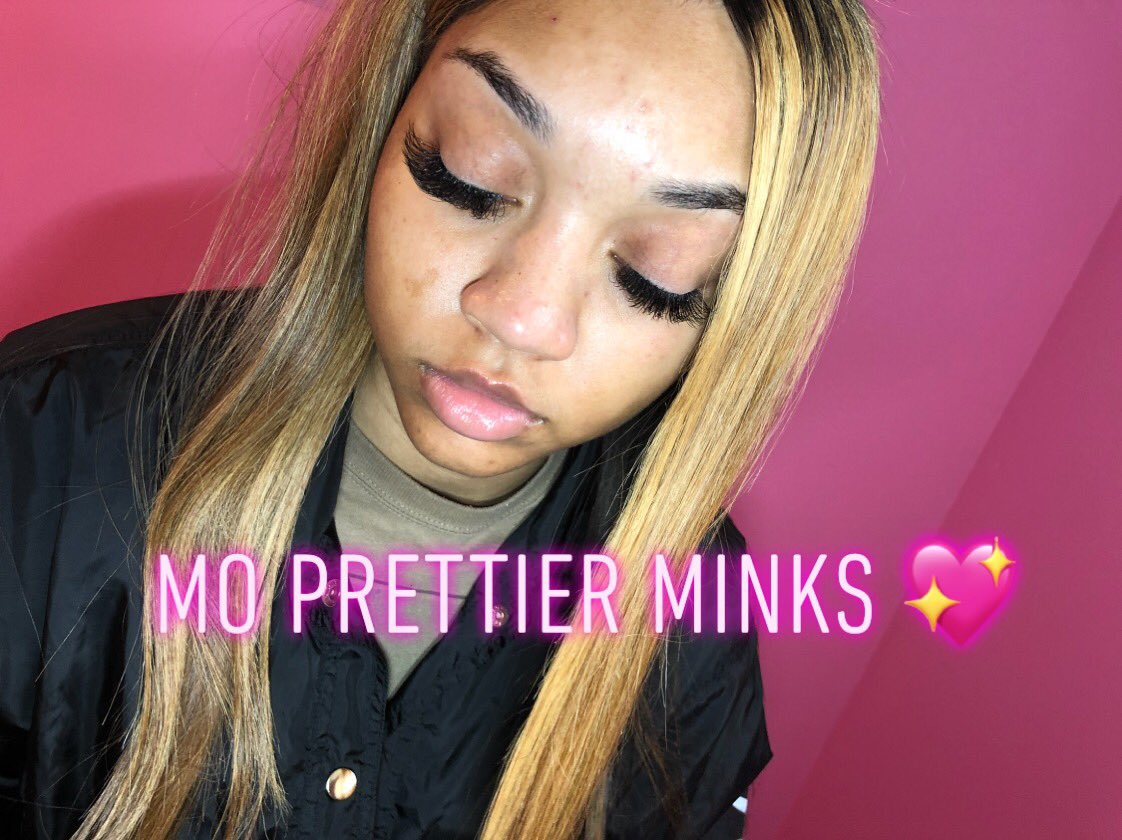 Moprettier_'s tweet image. Full Sets $75. TEXT 773-425-0086 to book an appointment. (**DEPOSIT REQUIRED**) #chicagominks #minklashes #chicagolashtech #minkextensions #naturallashes