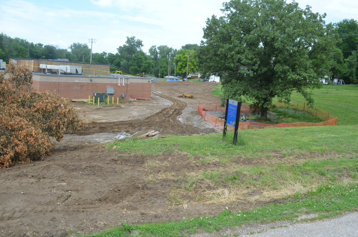 pscbobcats's tweet photo. Check it out .... the @PeruState @PSCFootball Field House is getting pavement - that is if if #MotherNature cooperates and allows the company to do some work! #ClawsOut #PeruState151 @Coach_JHoffman @brentamelvin @LouisVarley @CoachPannellD @jake_coughlin15 https://t.co/f5fleSdM8r