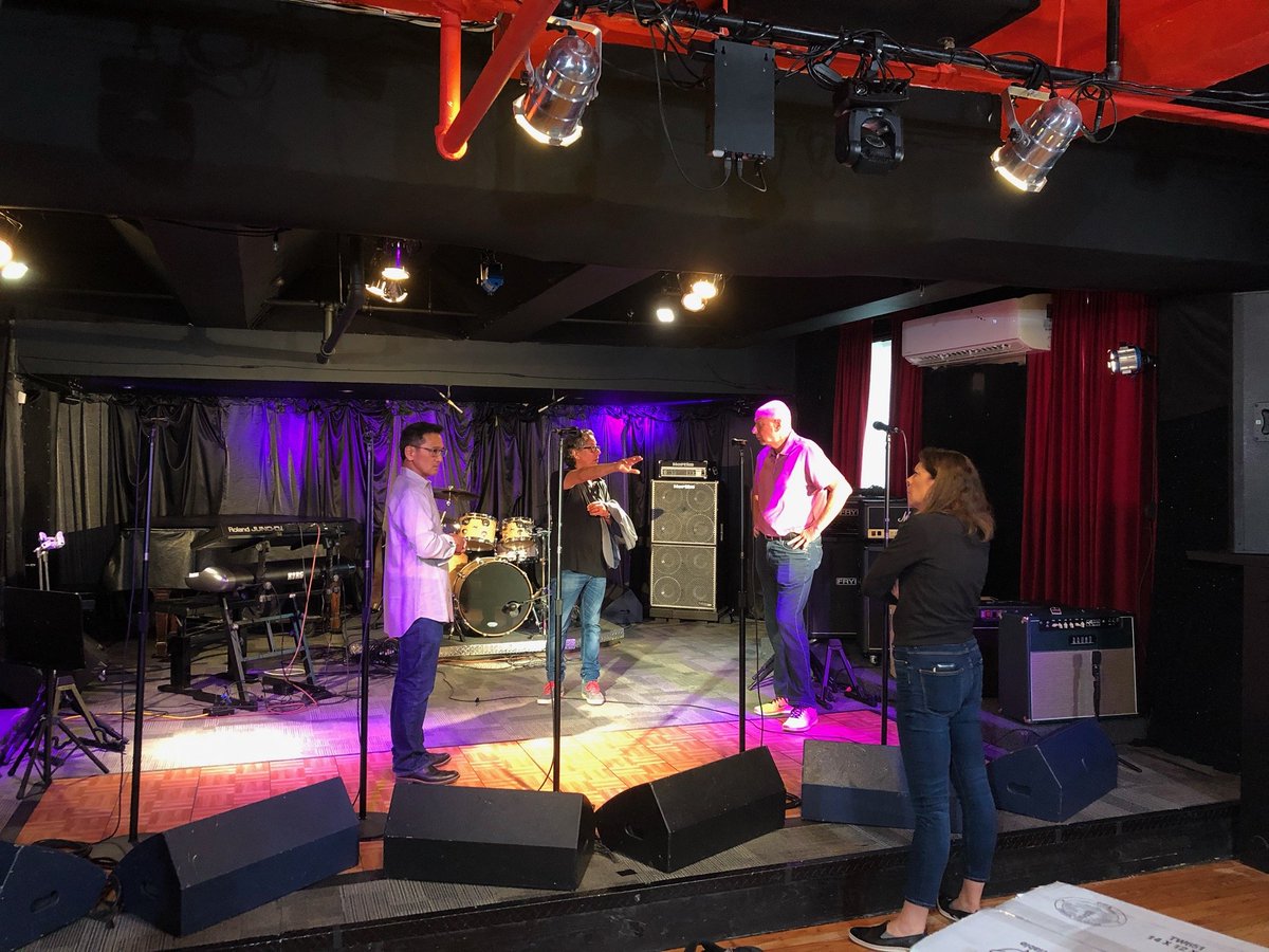 MySlingStudio's tweet photo. Behind-the-scenes as the SlingStudio team sets up for a live performance by @birdsinthebnyrd at @SmashStudios in NYC. These studios are now equipped with SlingStudio, allowing musicians to engage their fans by streaming their performances, studio jam sessions, etc. any time. https://t.co/A9URMlLuvp
