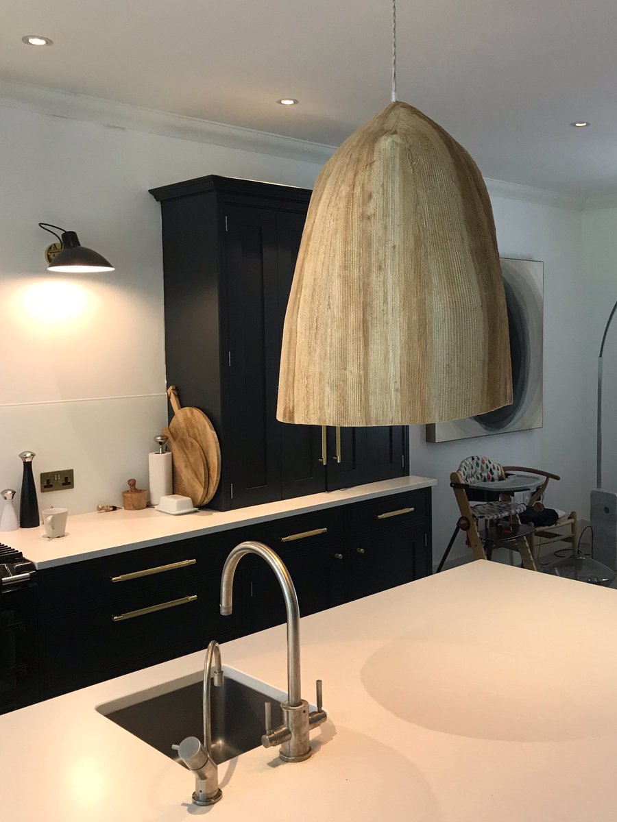 ElectricalMagi's tweet photo. Fitted these unusual Banana Leaf pendants in a Buckinghamshire kitchen today, finished the room off a treat. #LED #ledlights #kitchendesign #kitchendecor #Electrician #smarthomes #smarthometechnology https://t.co/vFDGb10T5K
