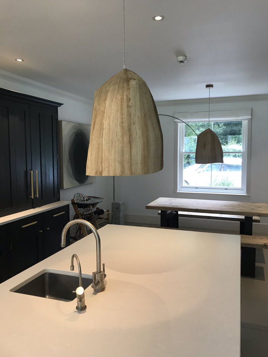 ElectricalMagi's tweet photo. Fitted these unusual Banana Leaf pendants in a Buckinghamshire kitchen today, finished the room off a treat. #LED #ledlights #kitchendesign #kitchendecor #Electrician #smarthomes #smarthometechnology https://t.co/vFDGb10T5K