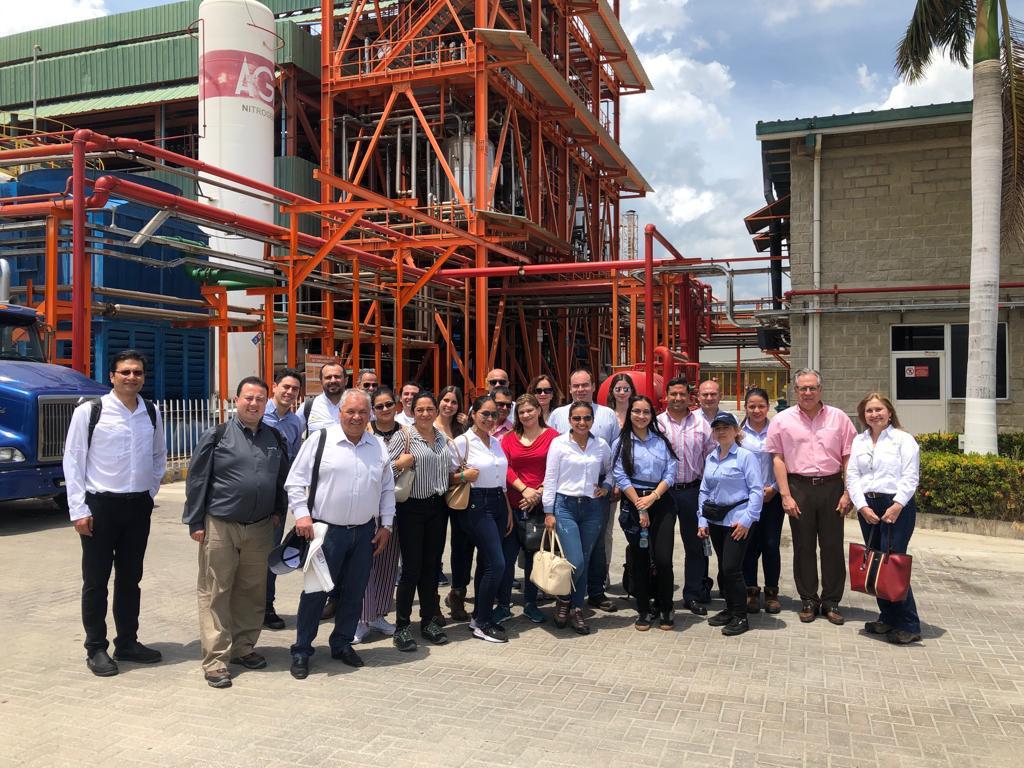 FNBColombia's tweet photo. Hoy visitamos la planta de Biocombustibles Sostenibles del Caribe en el marco del Congreso número 33 de @fendinaloficial 
@congresofendi https://t.co/DuNFFzjjQG