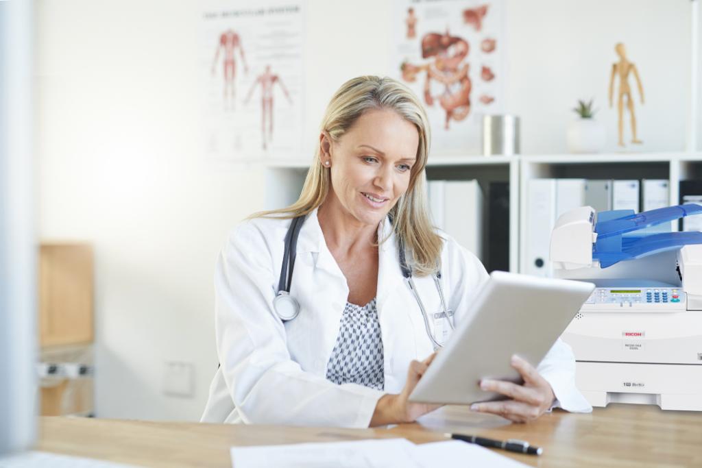 RICOHHealth's tweet photo. Replace paper-based fax in healthcare by using direct messaging fax for better fax management. Download this Free eBook: https://t.co/N8tO30D84j #WorkSmarter #DigitalTransformation #HealthIT #ReplaceFax #FaxManagement https://t.co/athbwsKTBO