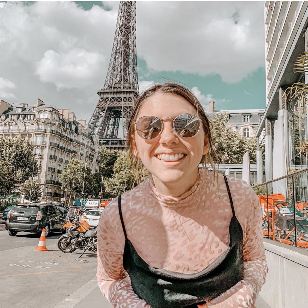 cofctheta's tweet photo. keep up with us via our instagram (cofctheta) throughout the summer!! 💛💫✨ 
#cofc23 https://t.co/n7OzKGeo0N