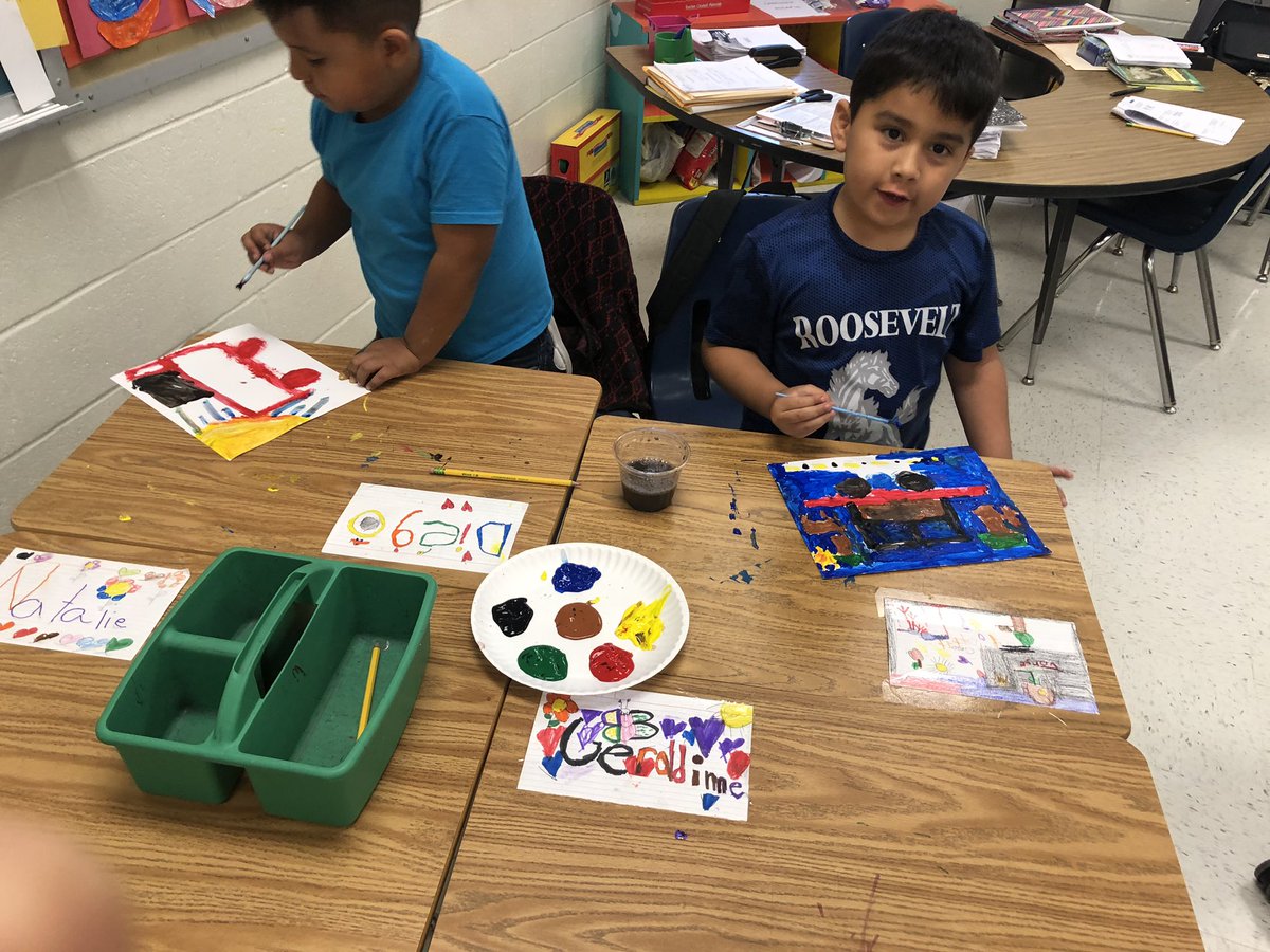 debcantu90's tweet image. What is your favorite mode of transportation? Art in the classroom! 
#summerschoollearning #bilingual #firstgradeherewecome @EscandonEagles