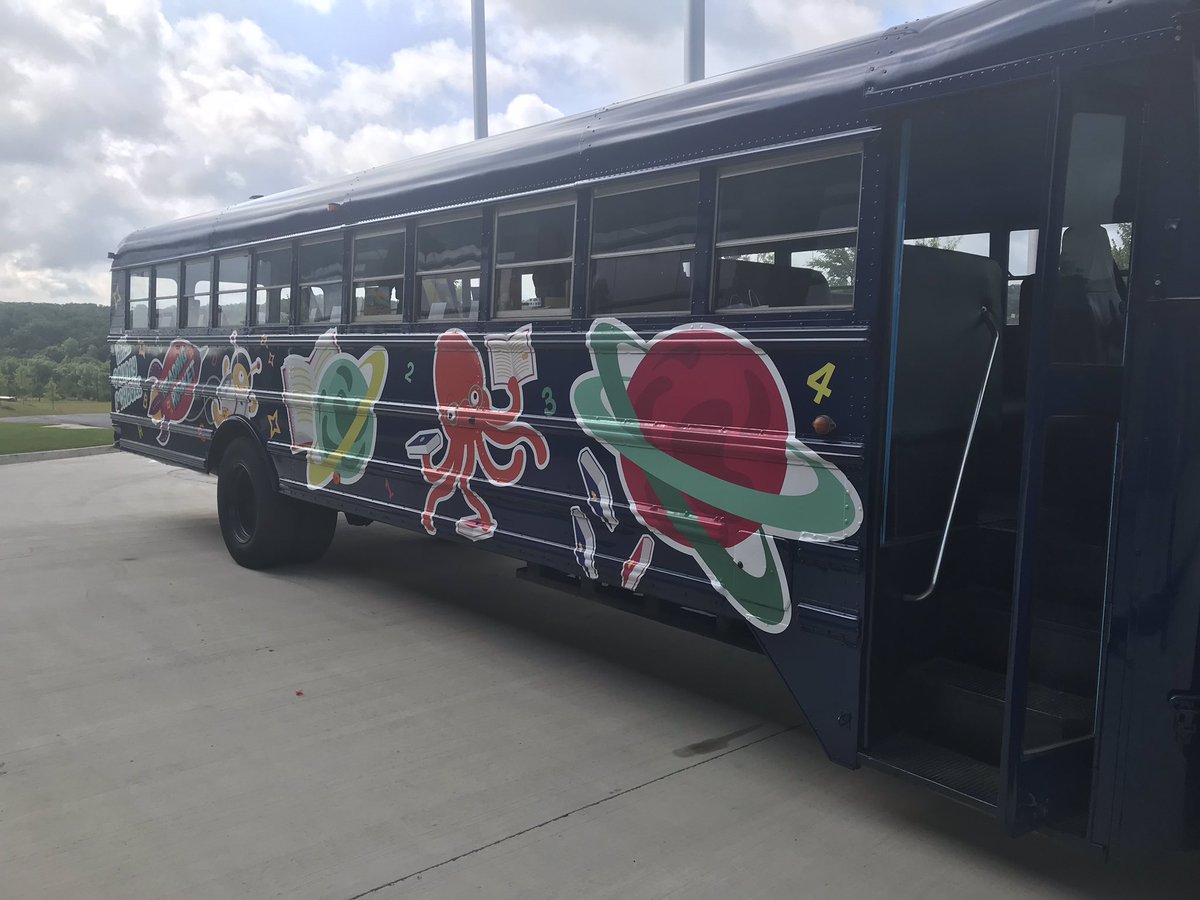 ehhs_jenngibson's tweet image. I’m so proud of @hallcomediaspec and this labor of love that’s been a year in the making. Our @Hall_Schools community is the best as countless people &amp;amp; businesses stepped up to make #LiteracyForHall happen with the #ReadingRocket renovation! @Hall_Schools #ReadersAreLeaders