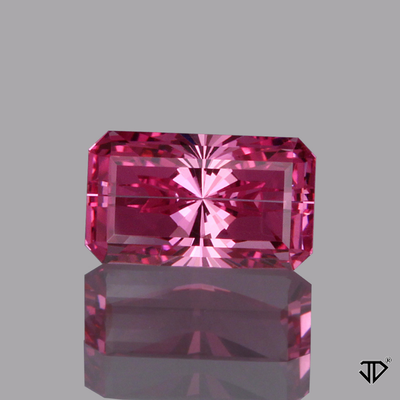 JohnDyerGems's tweet photo. Pink Spinel Radiant Style Cut 0.91 cts
Lovely pink spinel with great clarity.
Mined in Tanzania
https://t.co/gBZhigLUBz
#Spinel #PinkSpinel #PinkGemstone #Gemstone #Gems #PinkGems #BeautifulGemstones #SpinelRing #Ring #Jewelry #JohnDyerGems https://t.co/E6j2PQiD8e
