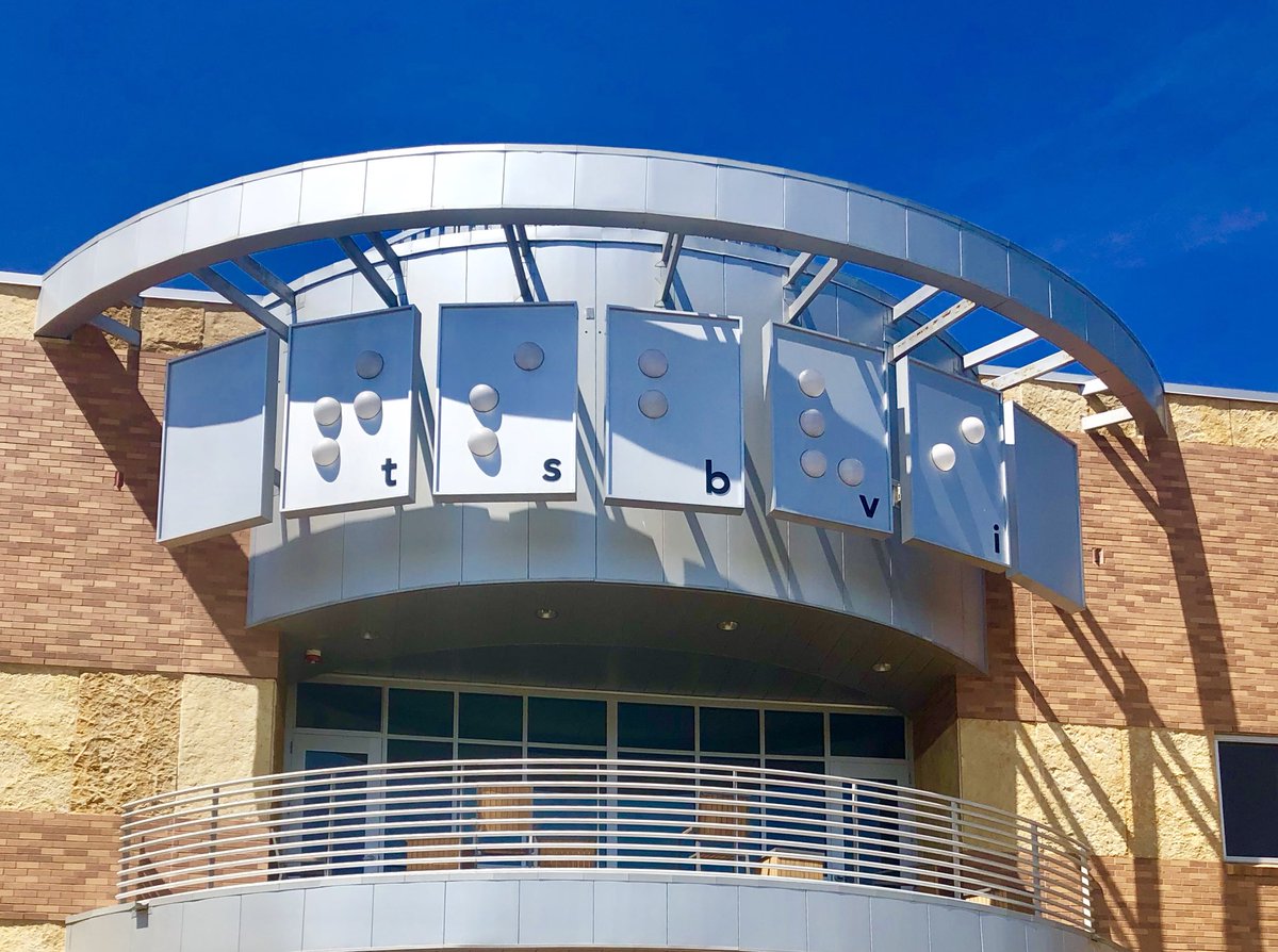 JennInmonWarren's tweet photo. Great updates for our Texas Regional Day School Programs for the Deaf and personal collaborations with @signingsusie @anne_darr @signteacherAmy @AbeldingBelding The @CorsicanaISD RDSPD is armed with more resources and is ready to move into the 2019-2020 school year! #txdeafed https://t.co/ck1R9L88yV