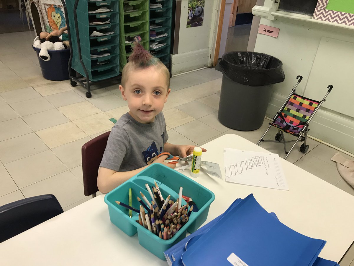 We celebrated W with WACKY hair day🤣 <a href="/EnglishMTL/">English Montreal School Board</a> <a href="/EcoleFaceSchool/">ÉcoleFaceSchool</a>