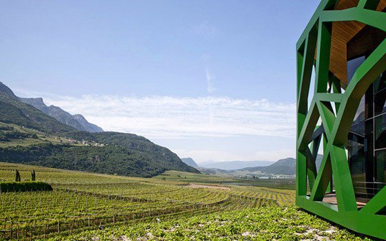 Italian flair and German efficiency theitalianwinejob.wordpress.com/2019/05/15/ita…